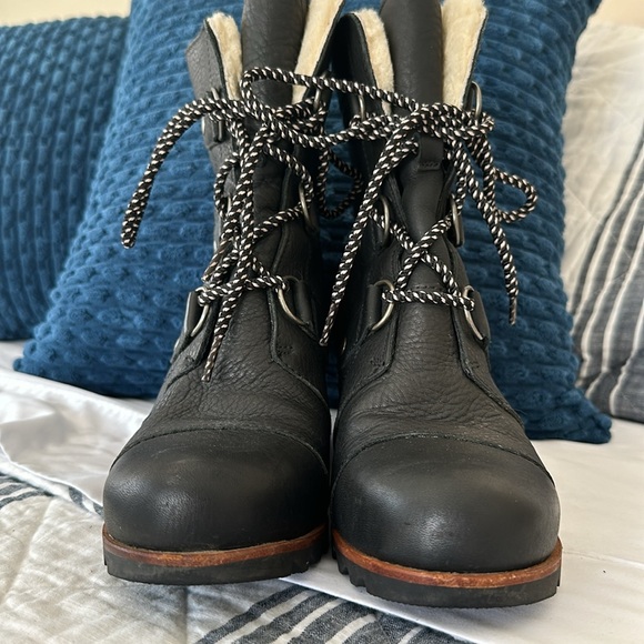 EUC Sorel Joan of Arctic Mid Shearling - Picture 2 of 6